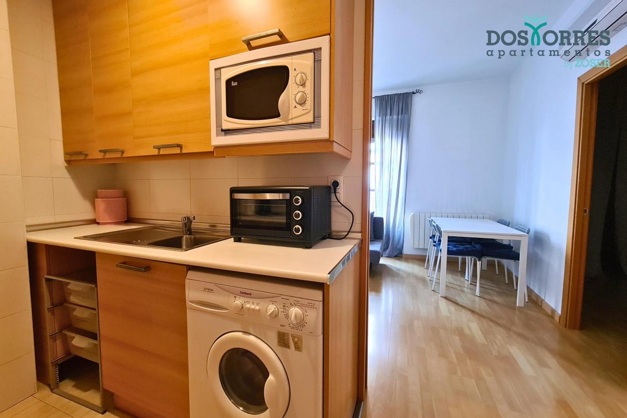 Dos Torres Pilar Suites- Balcones Con Vistas A La Ciudad ซาราโกซา ภายนอก รูปภาพ
