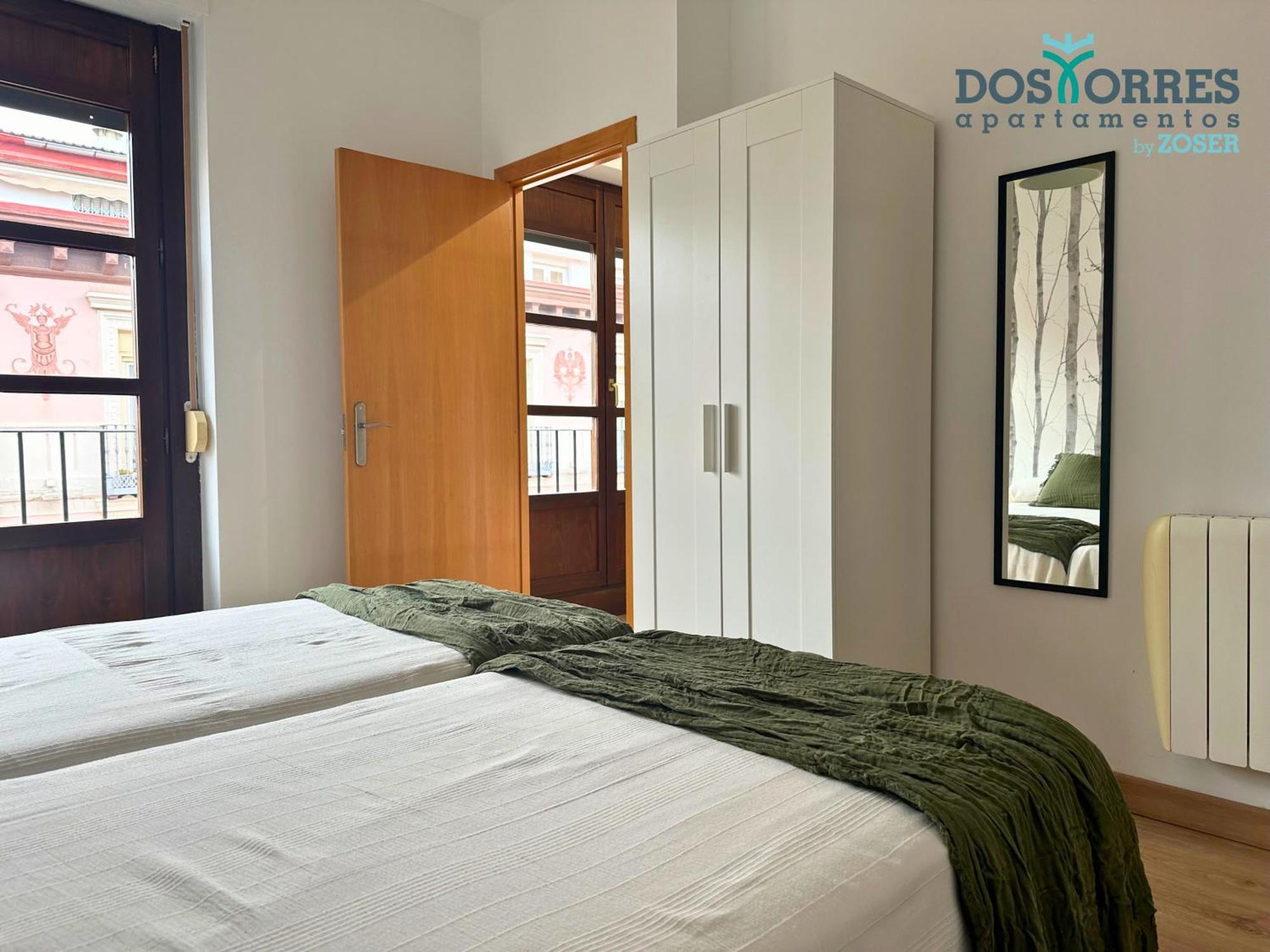 Dos Torres Pilar Suites- Balcones Con Vistas A La Ciudad ซาราโกซา ภายนอก รูปภาพ